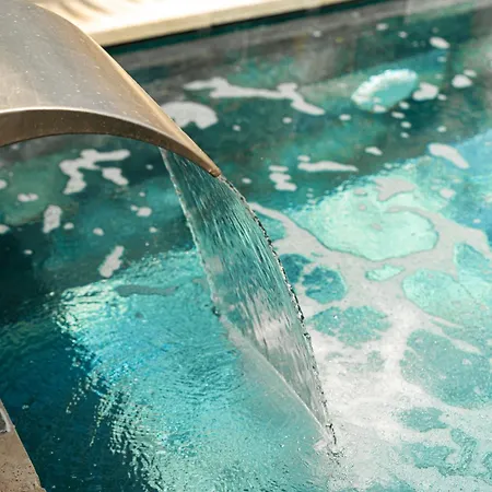 Palm Boutique Hotel